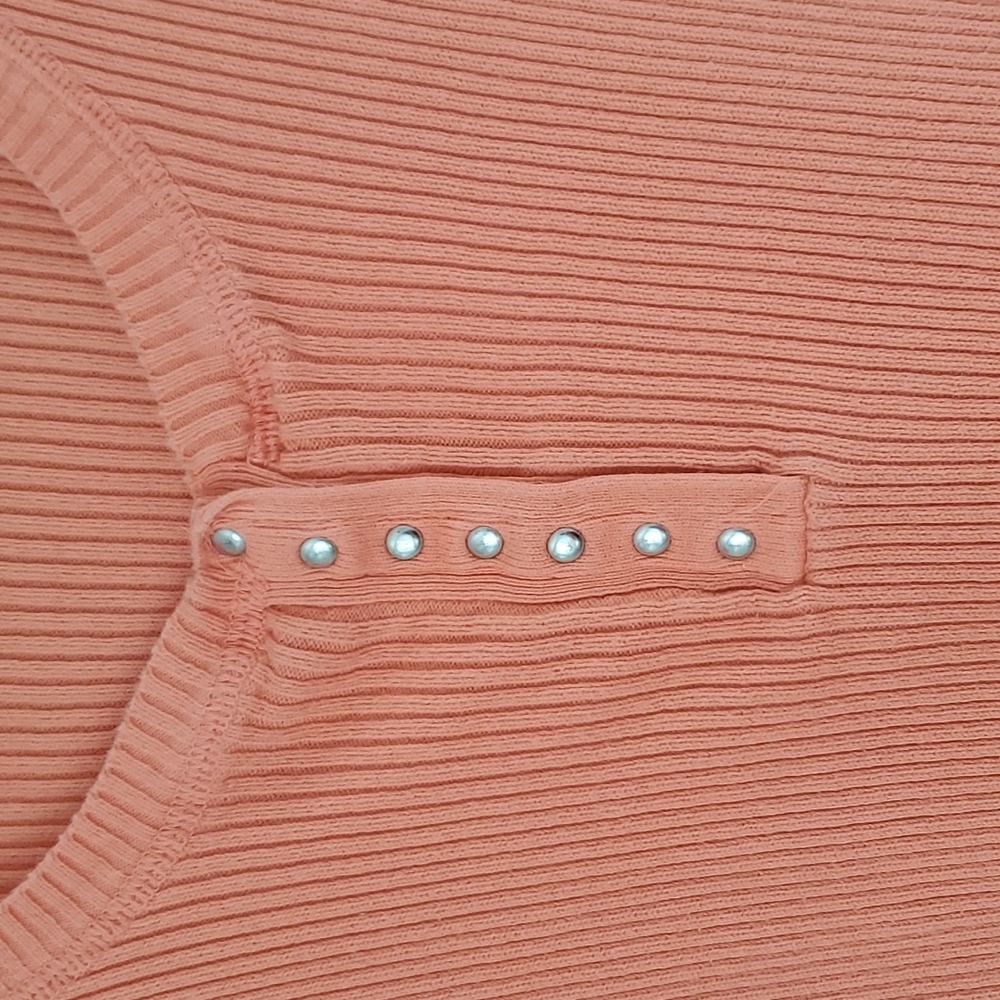 Sweater - Picture 4 of 4